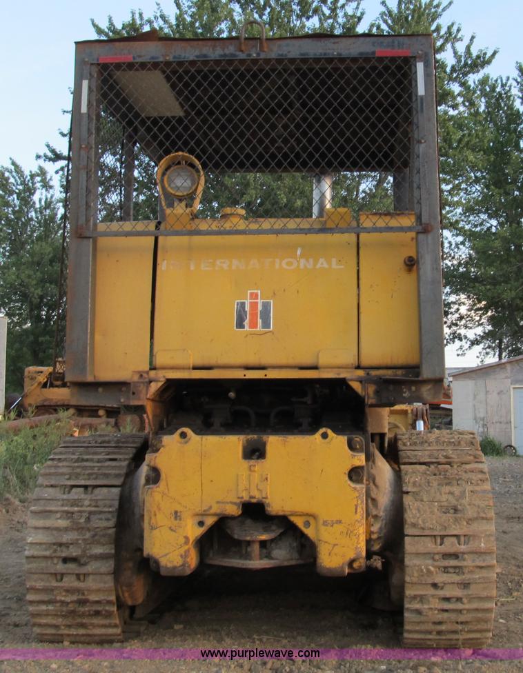 image for item A5444 International 175B track loader