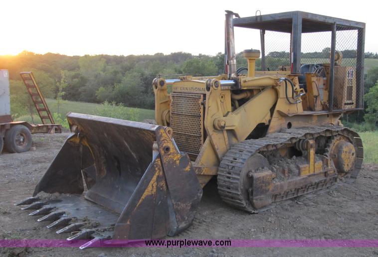 image for item A5444 International 175B track loader