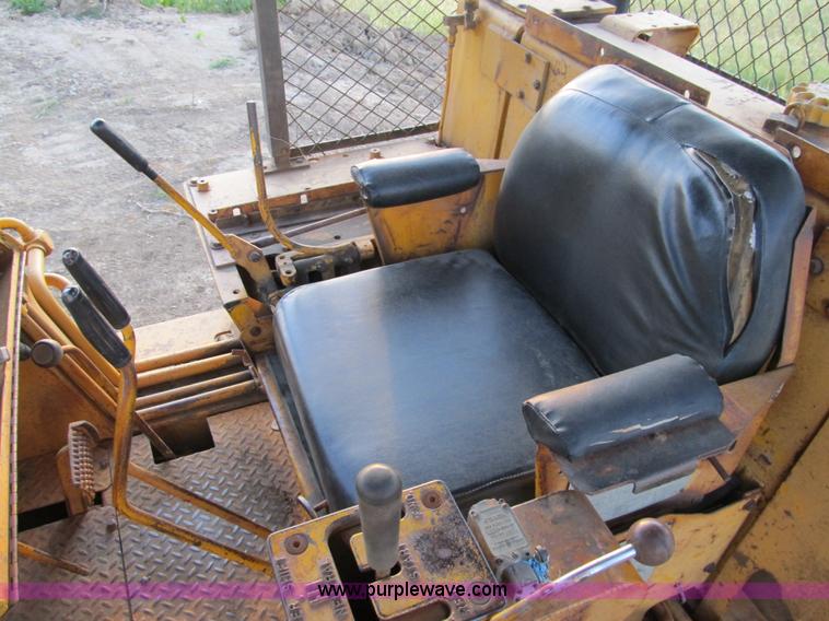 image for item A5444 International 175B track loader