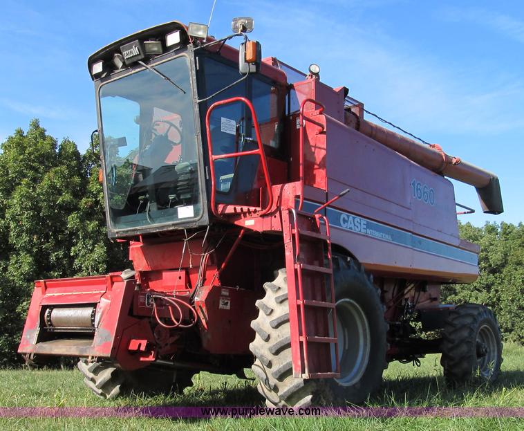 image for item A5453 1986 Case IH 1660 RWA Axial-Flow combine
