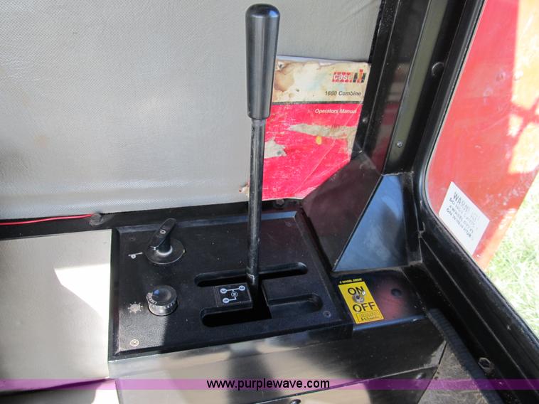 image for item A5453 1986 Case IH 1660 RWA Axial-Flow combine