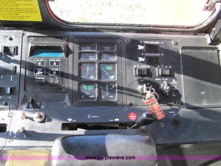 image for item A5453 1986 Case IH 1660 RWA Axial-Flow combine