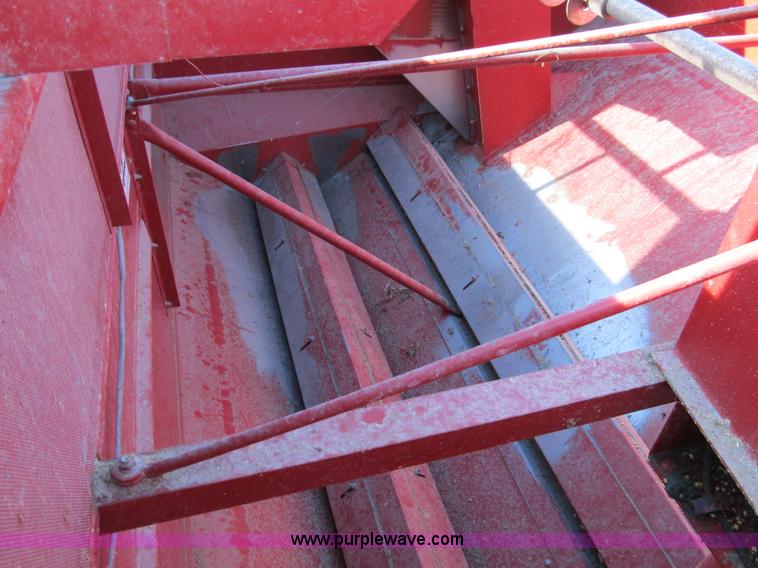 image for item A5453 1986 Case IH 1660 RWA Axial-Flow combine