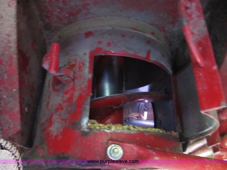image for item A5453 1986 Case IH 1660 RWA Axial-Flow combine
