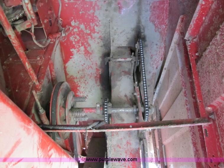 image for item A5453 1986 Case IH 1660 RWA Axial-Flow combine