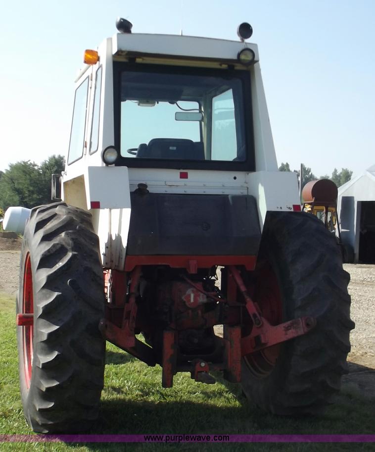image for item B5002 Case Agri King 1070 tractor