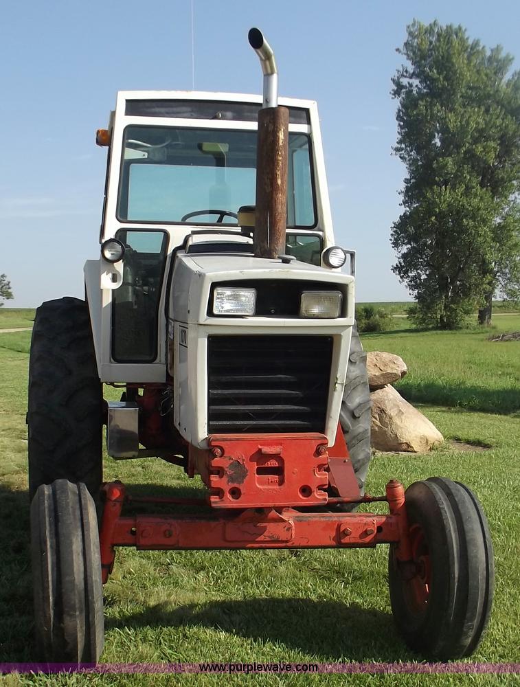 image for item B5002 Case Agri King 1070 tractor