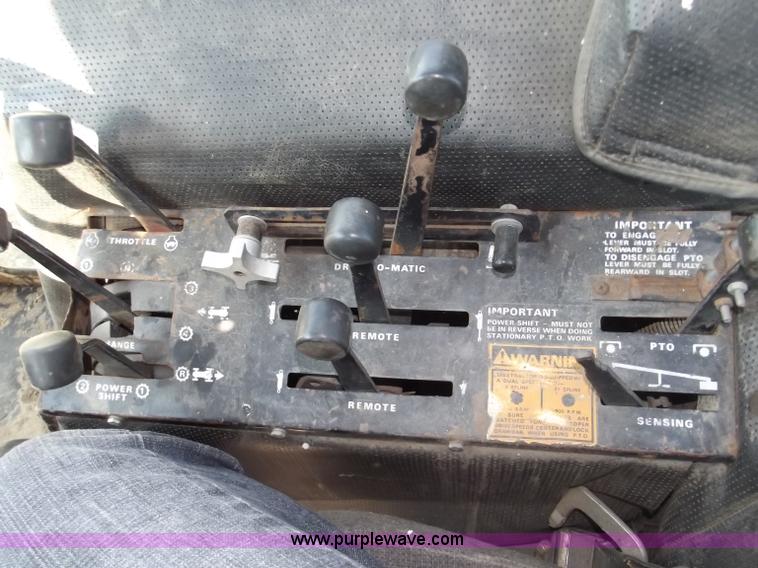 image for item B5002 Case Agri King 1070 tractor