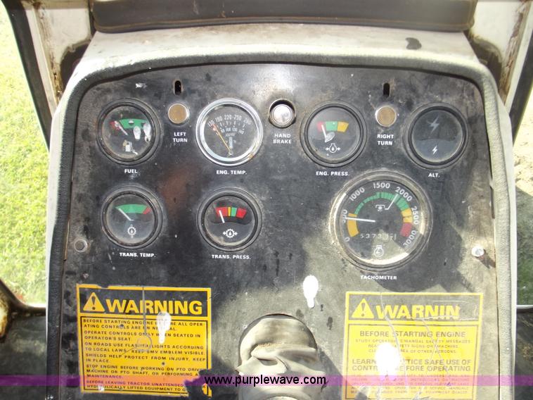 image for item B5002 Case Agri King 1070 tractor