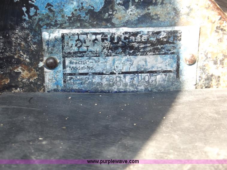 image for item B5002 Case Agri King 1070 tractor