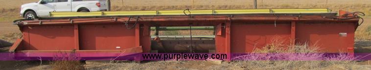 image for item C4502 International 810 24' rigid platform header
