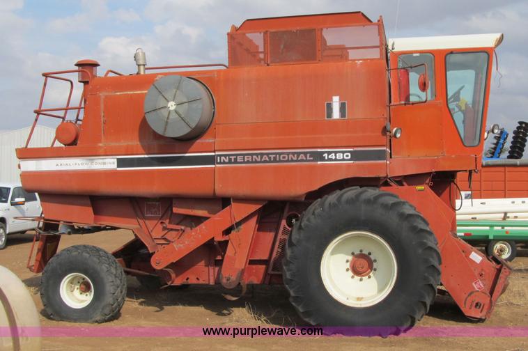 image for item C4503 1980 Case IH 1480 combine