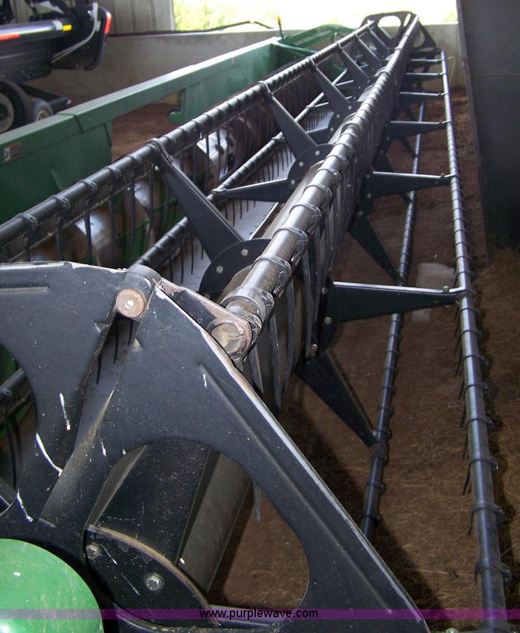 image for item D8515 2005 John Deere 635F 35' flex head