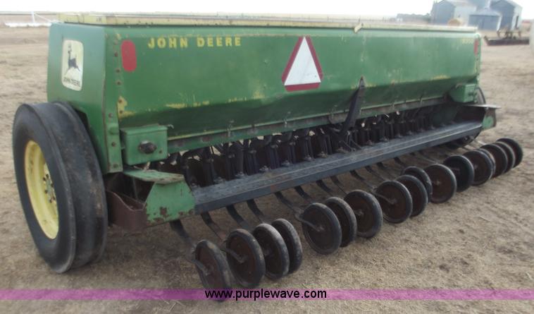 image for item F9544 John Deere 8350 grain drill