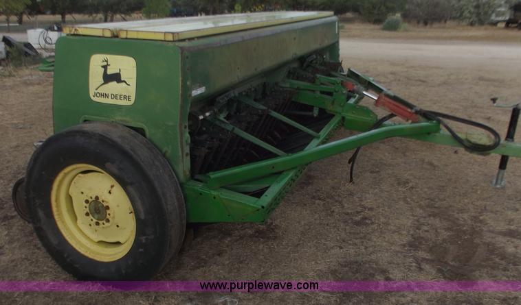 image for item F9544 John Deere 8350 grain drill