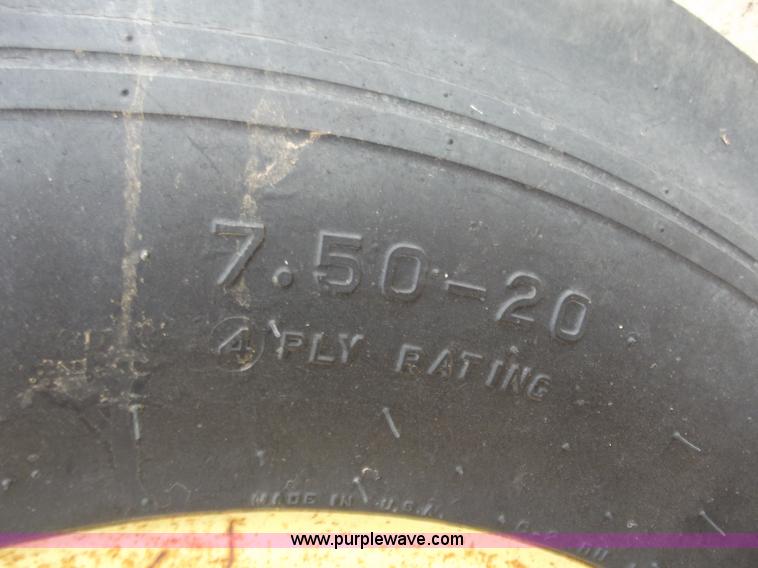 image for item F9544 John Deere 8350 grain drill