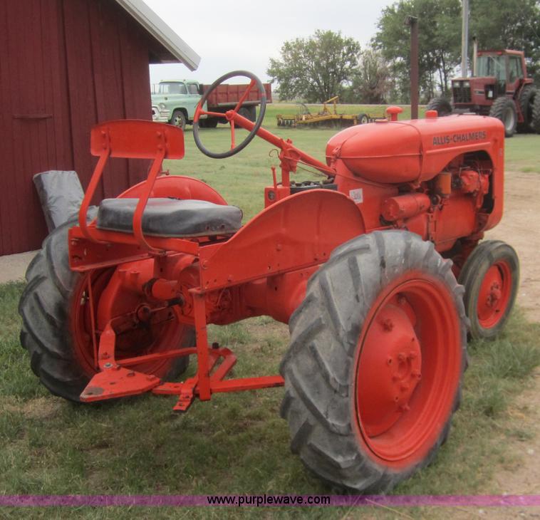 image for item J9018 1947 Allis Chalmers C tractor