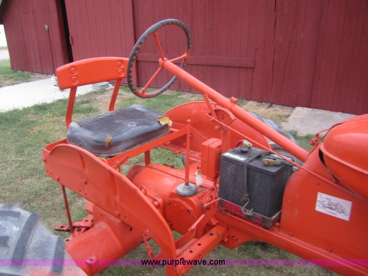 image for item J9018 1947 Allis Chalmers C tractor