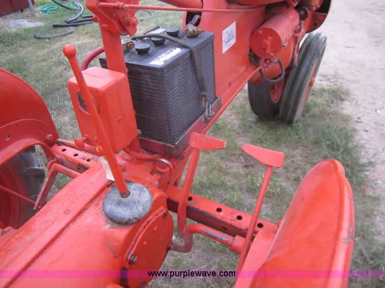 image for item J9018 1947 Allis Chalmers C tractor