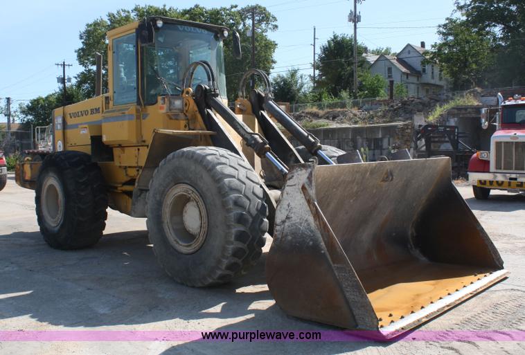 image for item A2265 1994 Volvo Bm L120B wheel loader