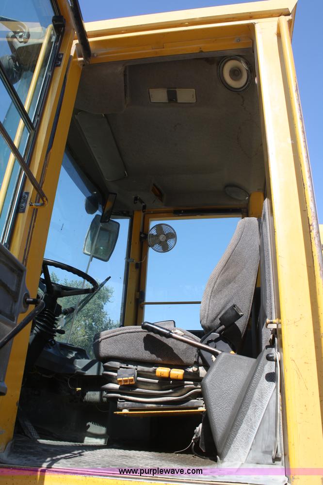 image for item A2265 1994 Volvo Bm L120B wheel loader