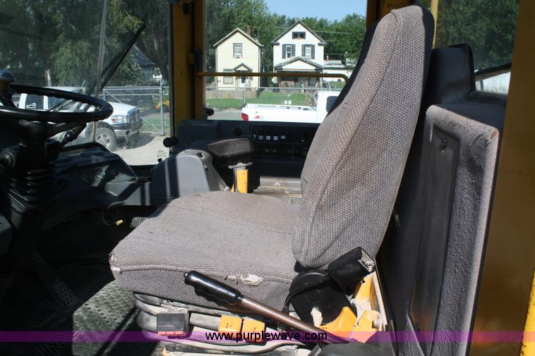 image for item A2265 1994 Volvo Bm L120B wheel loader