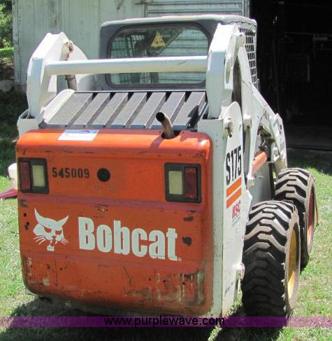 image for item A2690 2004 Bobcat S175 skid steer