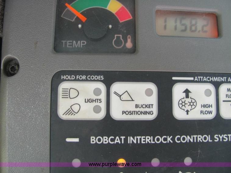 image for item A2690 2004 Bobcat S175 skid steer