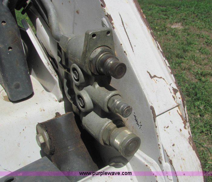 image for item A2690 2004 Bobcat S175 skid steer