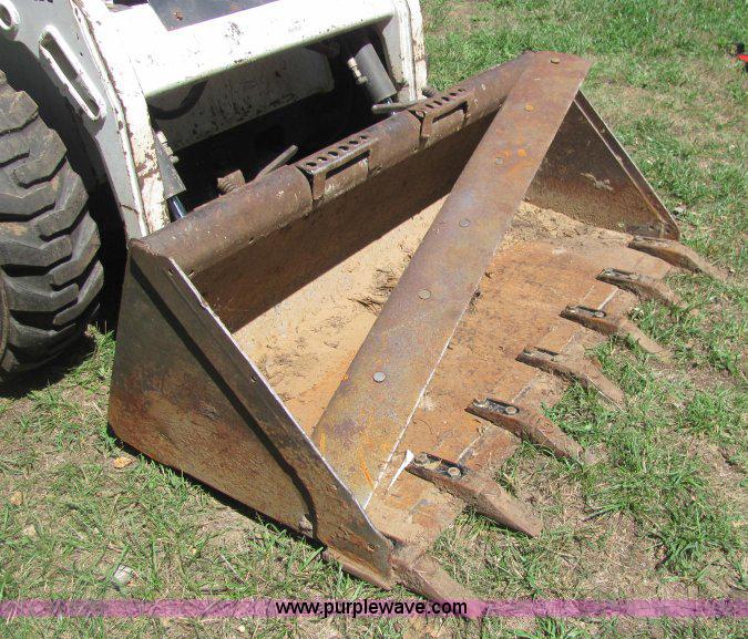 image for item A2690 2004 Bobcat S175 skid steer