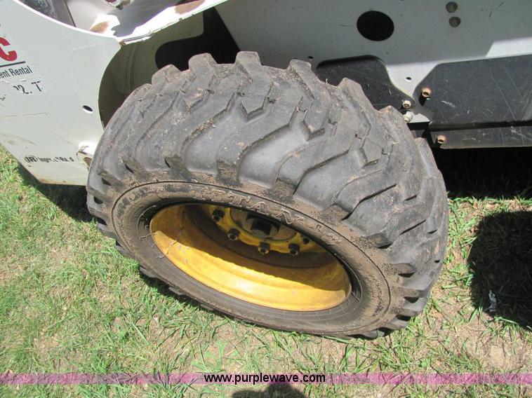 image for item A2690 2004 Bobcat S175 skid steer