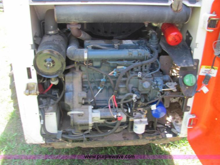 image for item A2690 2004 Bobcat S175 skid steer