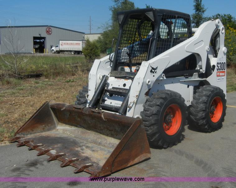 image for item A3098 2008 Bobcat S300 skid steer