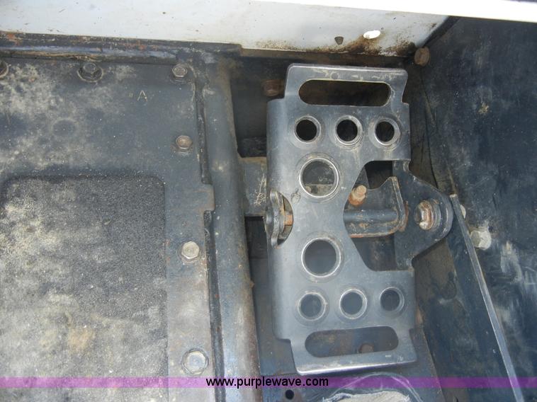 image for item A3098 2008 Bobcat S300 skid steer