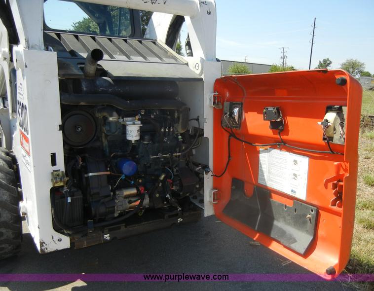 image for item A3098 2008 Bobcat S300 skid steer