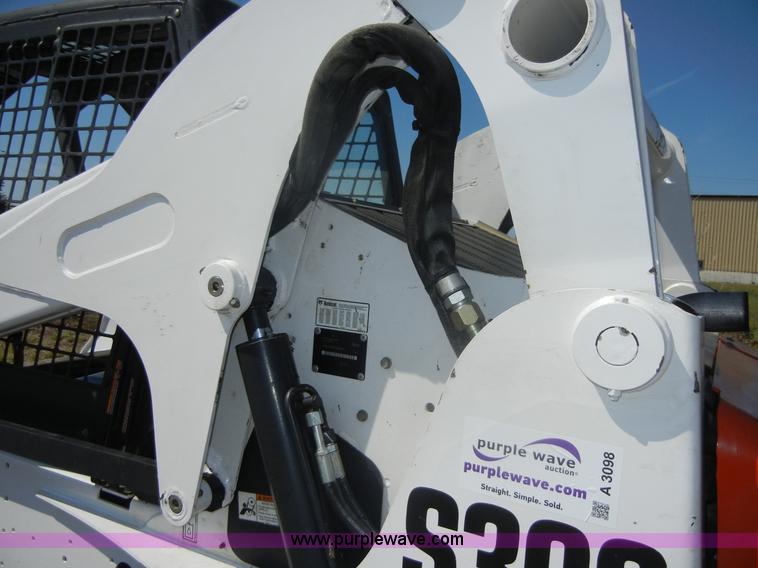 image for item A3098 2008 Bobcat S300 skid steer