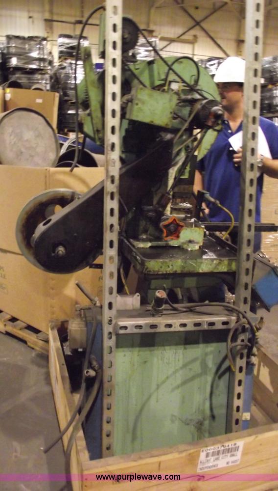 image for item A4006 Vand O Priming press