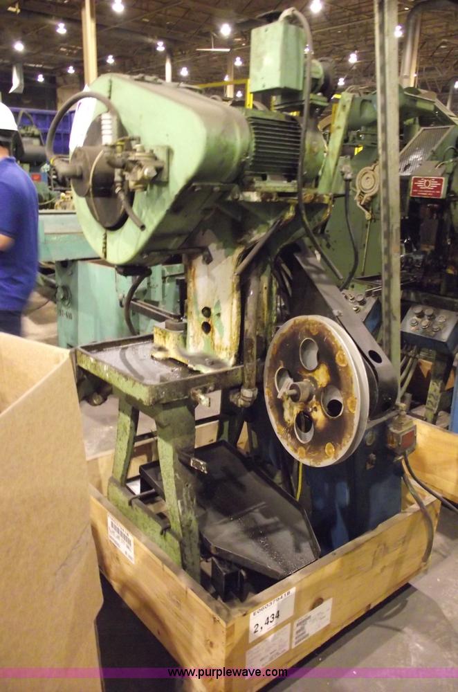 image for item A4006 Vand O Priming press