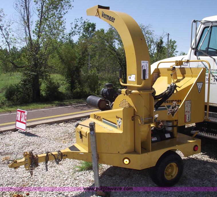 image for item A4007 Vermeer BC625A wood chipper