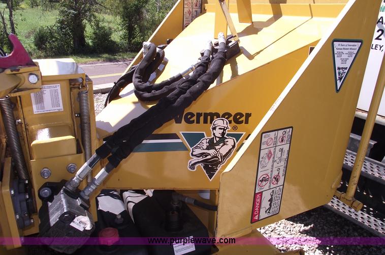 image for item A4007 Vermeer BC625A wood chipper