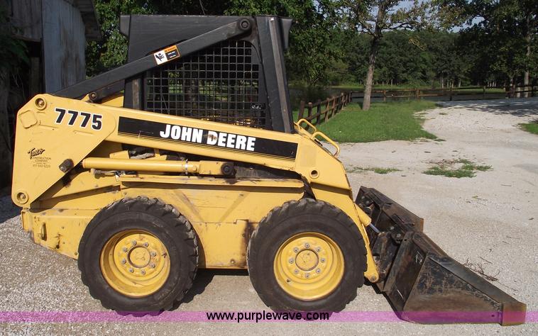 image for item A4022 1998 John Deere 7775 skid steer