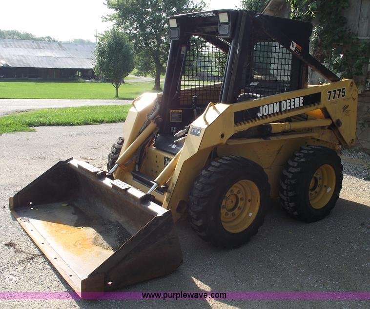 image for item A4022 1998 John Deere 7775 skid steer