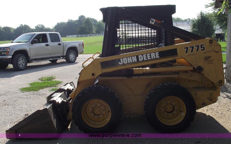 image for item A4022 1998 John Deere 7775 skid steer