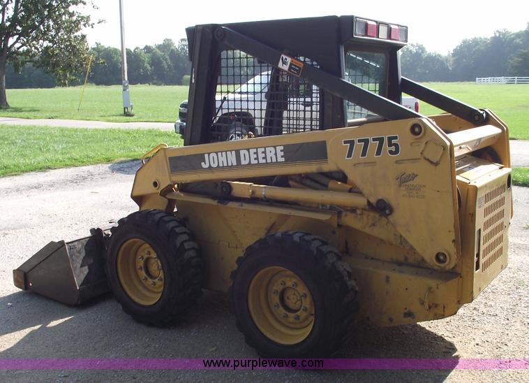 image for item A4022 1998 John Deere 7775 skid steer