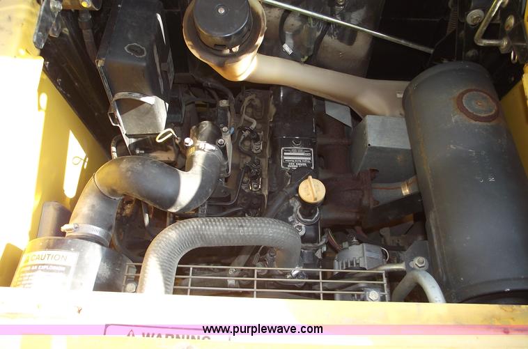 image for item A4022 1998 John Deere 7775 skid steer