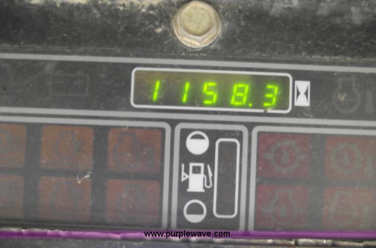 image for item A4022 1998 John Deere 7775 skid steer