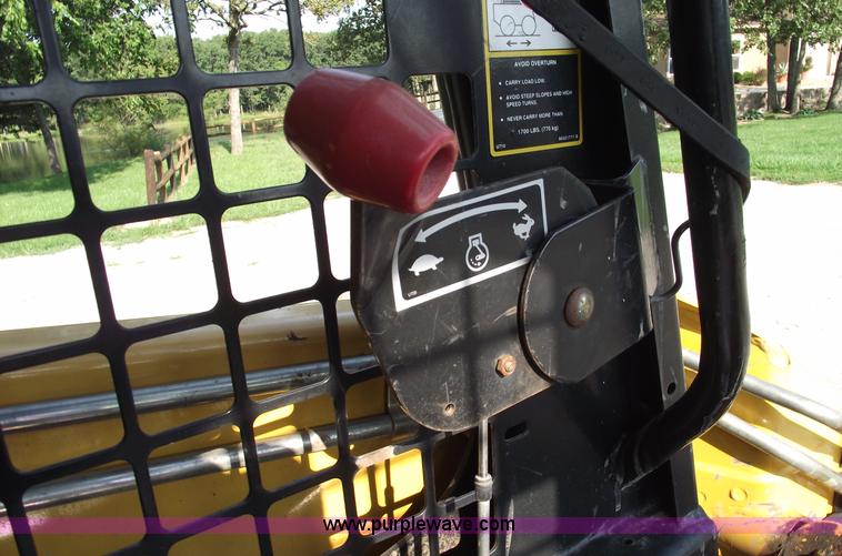 image for item A4022 1998 John Deere 7775 skid steer