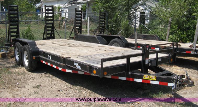 image for item A4322 2007 Load Trail tandem axle flatbed trailer