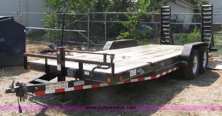 image for item A4322 2007 Load Trail tandem axle flatbed trailer