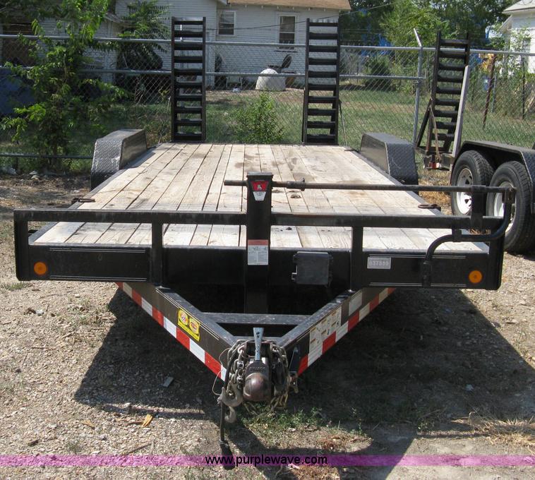 image for item A4322 2007 Load Trail tandem axle flatbed trailer